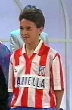 足坛巨星照片,足坛帅哥年轻的容颜