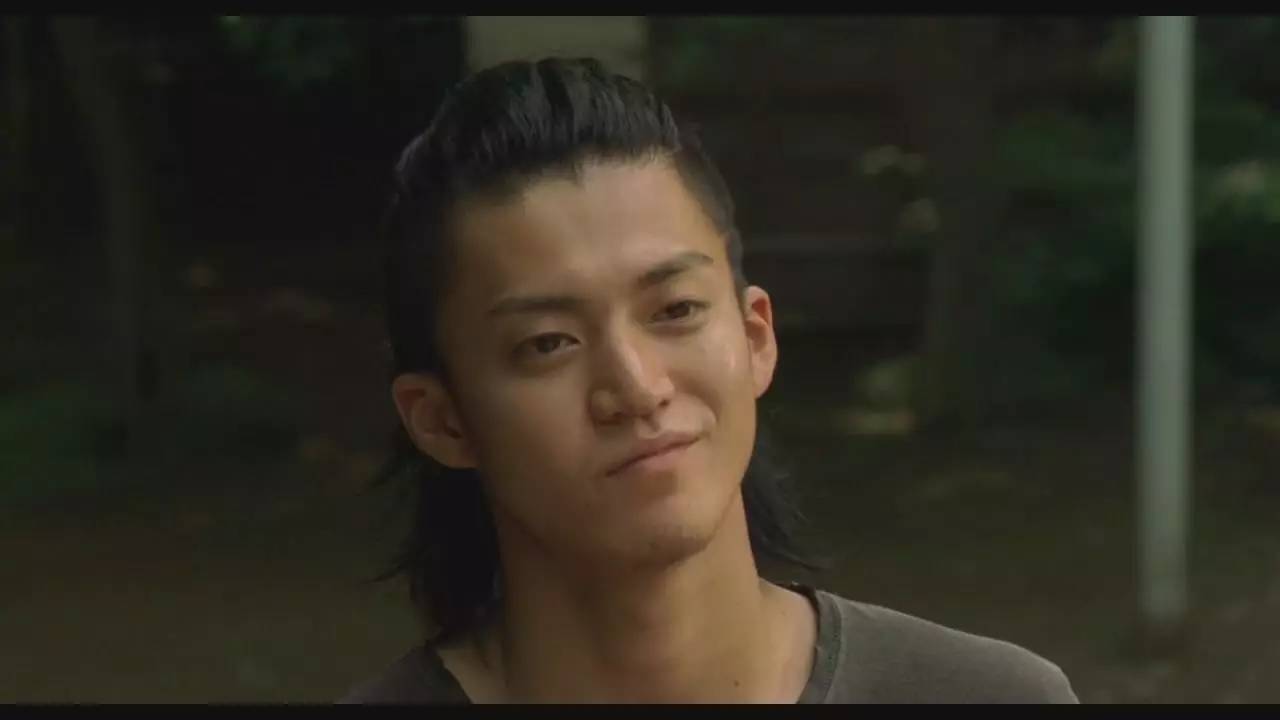 那年青春我们正好个屁啊，角色造型照抄日本不良少年