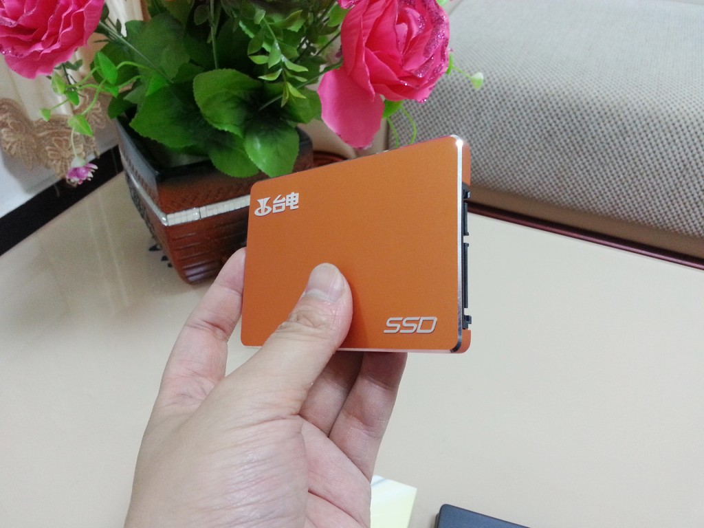 台电t3,台电320g固态硬盘跑分