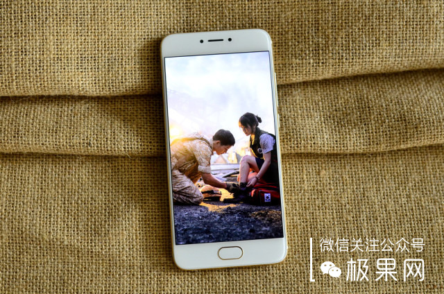 还在纠结买什么手机壳吗,还在纠结买什么东西