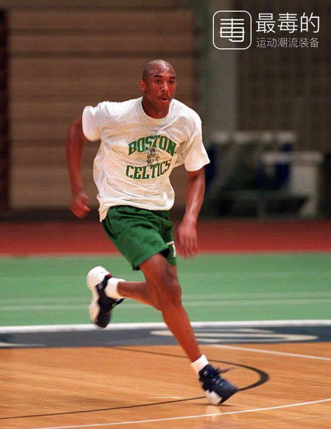 传奇落幕——科比职业生涯赛场球鞋完整回忆