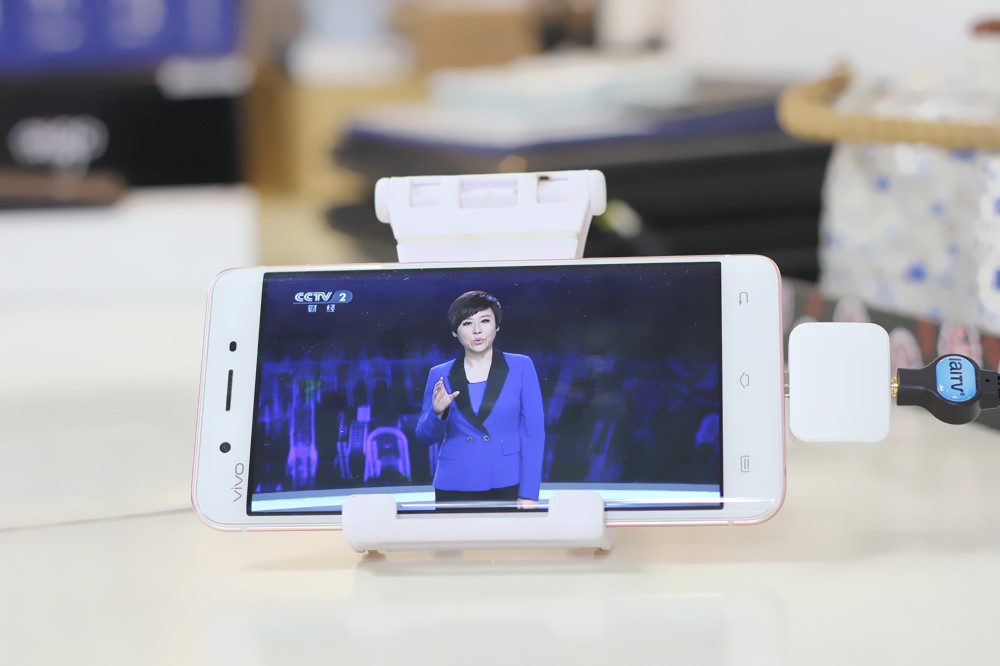 手机看免费电视直播怎么看免流量,手机免流量看抖音