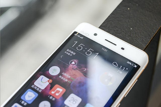 xplay5旗舰版值不值得买,xplay5标准版和高配版