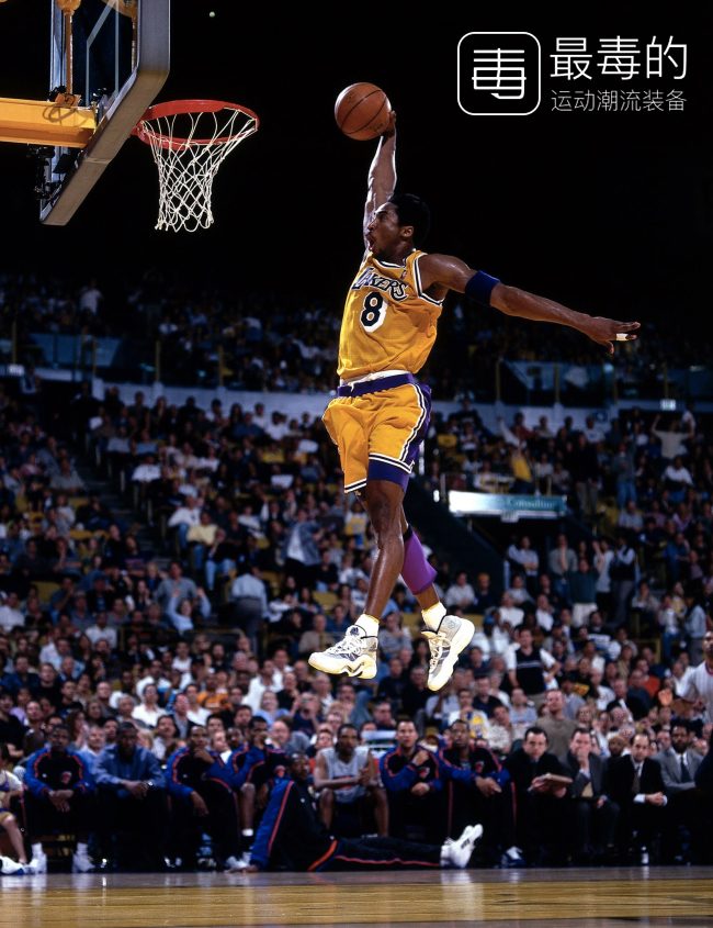 传奇落幕——科比职业生涯赛场球鞋完整回忆