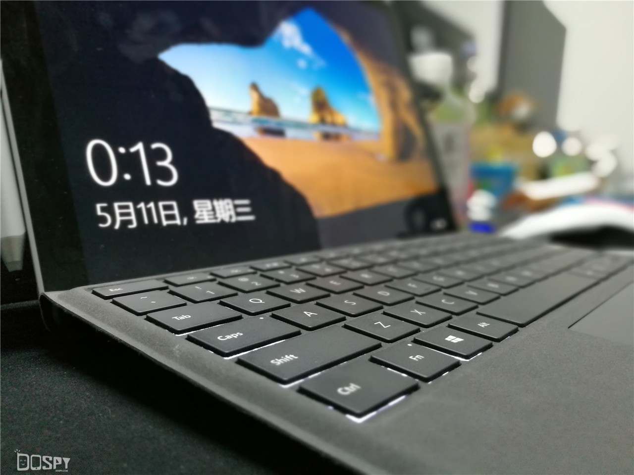 光荣v8屏幕高配和低配,光荣v8pro12.1英寸测评