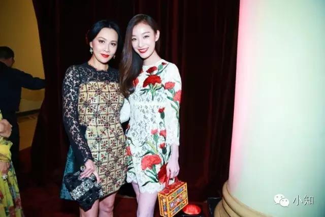 倪妮走戛纳红毯,倪妮踏上戛纳红毯俏皮丸子头上阵