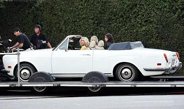 七分享用，三分装B！论证买敞篷车的必要性