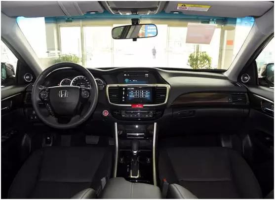 18万落地的二手b级车,日系b级轿车配置最好的18万落地