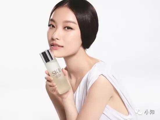 倪妮走戛纳红毯,倪妮踏上戛纳红毯俏皮丸子头上阵