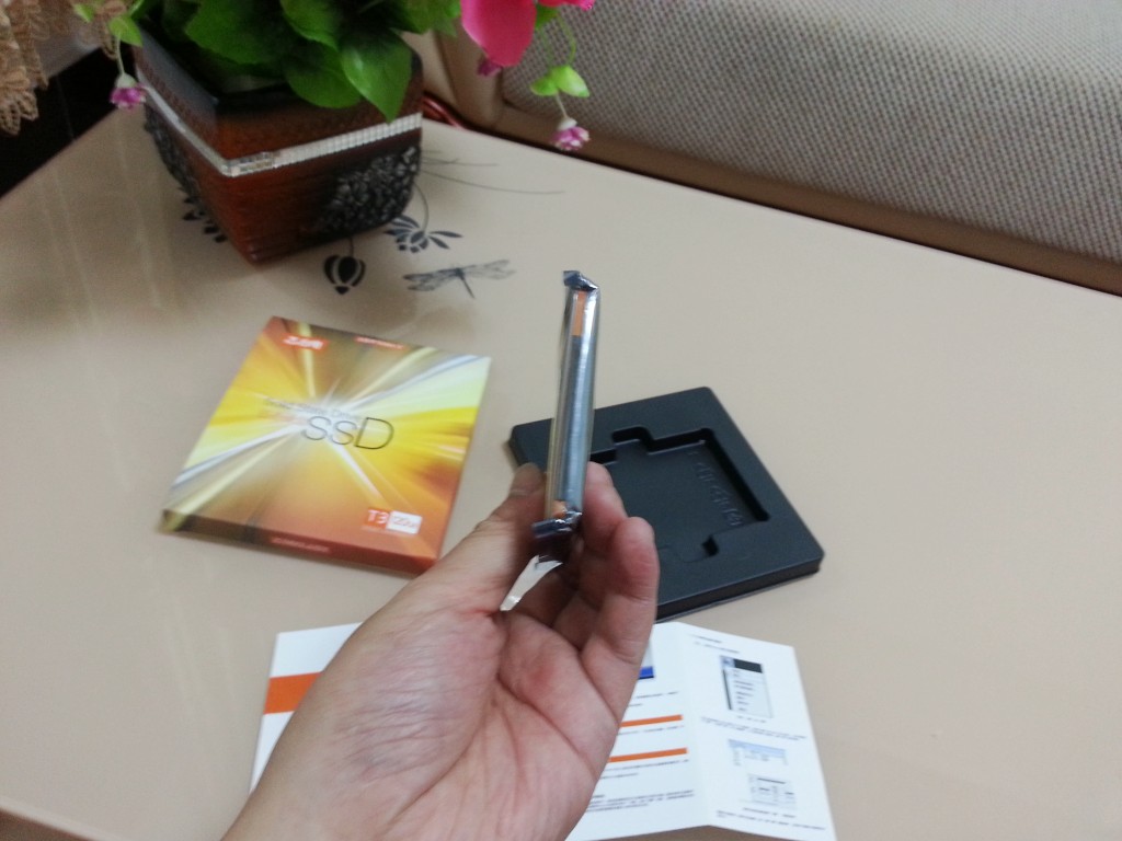 台电t3,台电320g固态硬盘跑分