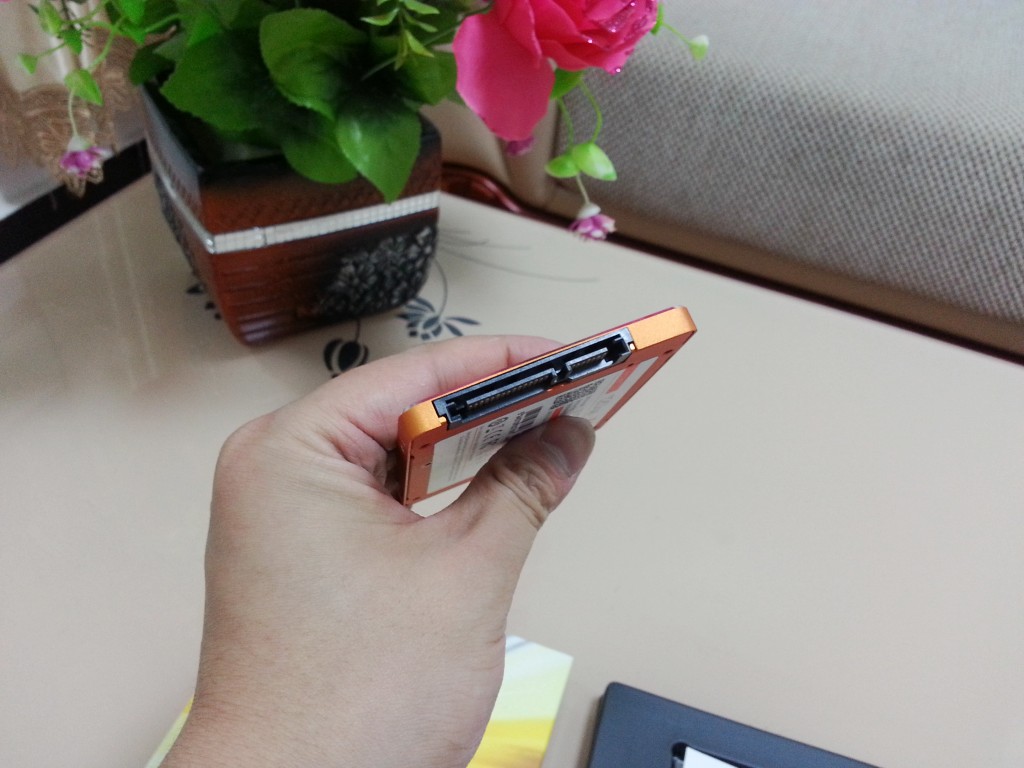 台电t3,台电320g固态硬盘跑分