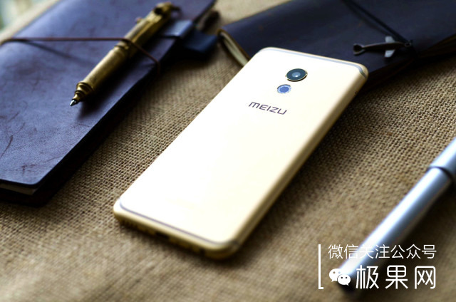 还在纠结买什么手机壳吗,还在纠结买什么东西