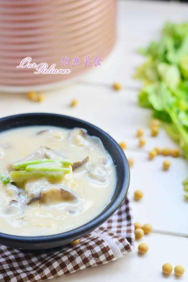 素菜和什么煲汤最好,清口解腻蔬菜汤