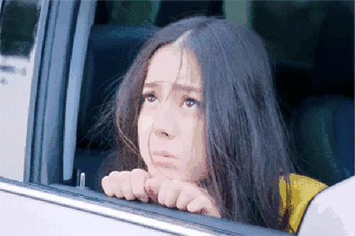 头发干枯没营养是气血不足吗,洗发水洗完头发干枯毛糙是缺什么