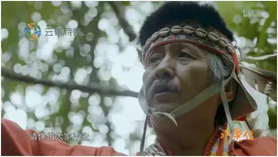 这部汁液四溅的作品勾起了所有人的欲望