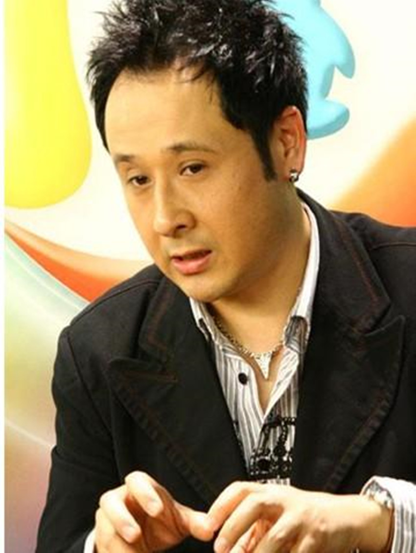 香港歌手甄妮最近照片,香港明星甄妮个人信息