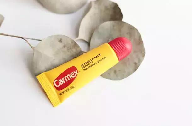 秋冬护唇润唇方法,秋冬应该如何护唇保暖