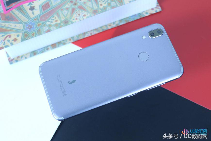 红辣椒7x尊享版拍照,千元吃鸡神器红辣椒7x隆重上市