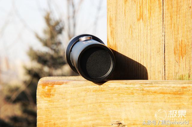 巴掌大的强光手电小钢炮,强光家用手电筒远射超亮