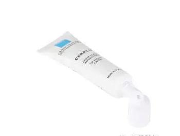 冬季唇干裂起皮用什么唇部精华,冬季唇干裂起皮用什么唇膏