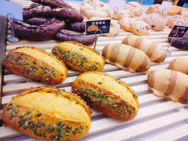 别再沉迷脏脏包了！咬上一口舌头都在雀跃的欧包，才是你的真爱！