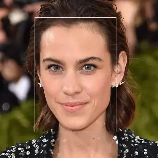 易烊千玺为什么颜值变化这么大,易烊千玺近年来的颜值变化