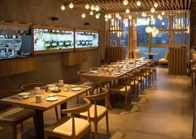 魔都最漂亮的公交,魔都最好吃的小吃一条街