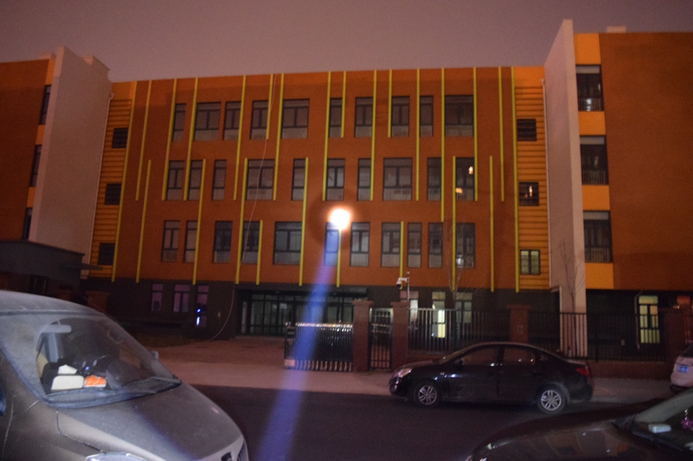 车载应急多功能手电筒,车用户外应急工具多功能手电筒