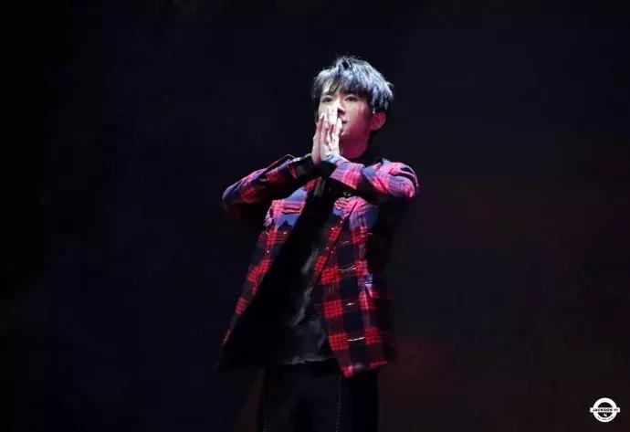 魔法城堡tfboys易烊千玺solo,易烊千玺个人舞台solo舞蹈