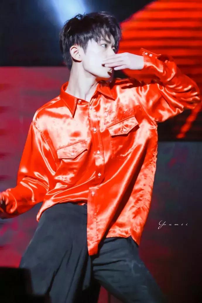 魔法城堡tfboys易烊千玺solo,易烊千玺个人舞台solo舞蹈