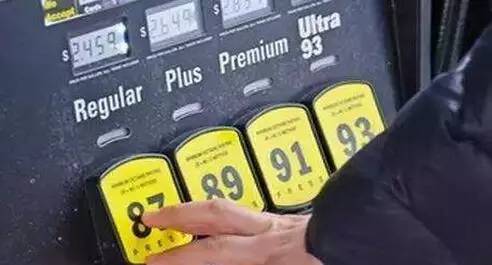 中美加油机对比,中美联合加油站