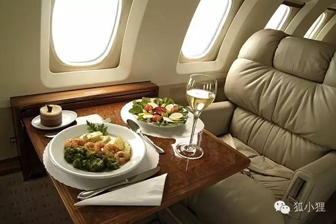 坐飞机100个小技巧,坐飞机旅行省钱技巧