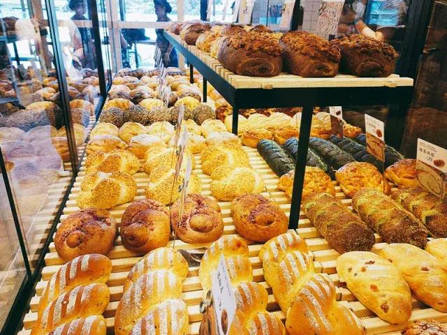 别再沉迷脏脏包了！咬上一口舌头都在雀跃的欧包，才是你的真爱！