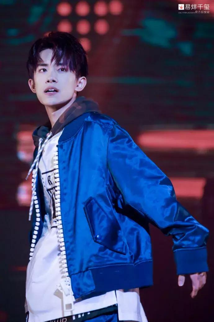 魔法城堡tfboys易烊千玺solo,易烊千玺个人舞台solo舞蹈