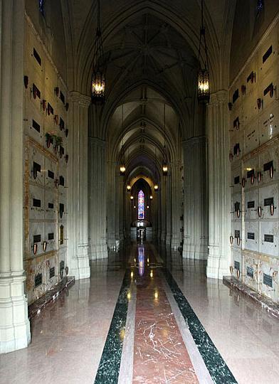 杰克逊墓地在哪可以参观,迈克尔杰克逊墓室内部