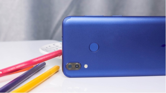 今年过年不收礼，收礼只收大内存“吃鸡”神器——红辣椒7X