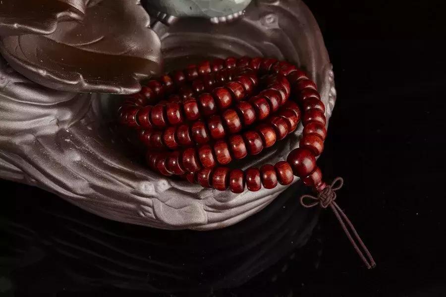 佛珠手串材料的寓意和禁忌,佛珠手串搭配讲究禁忌什么