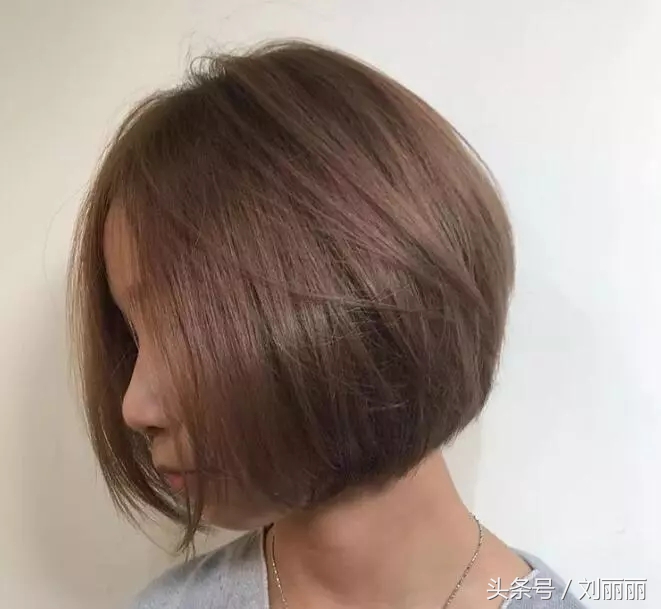 沙宣短发立体内扣发型图片,剪沙宣短发内扣教程