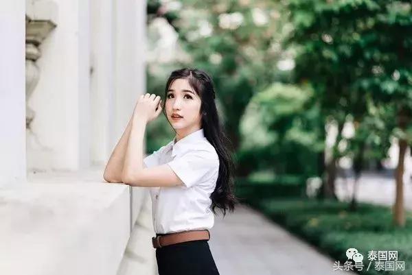 第72届朱拉隆功-法政大学传统足球赛，漂亮小姐姐们都上线啦！