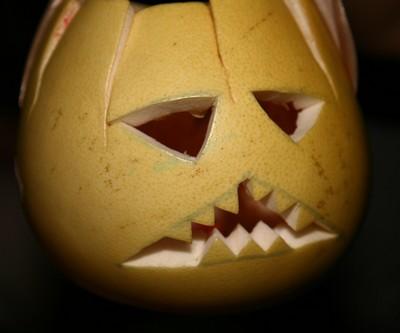 利用废旧物品制作的小玩意,如何用废弃物做一件精美的手艺品