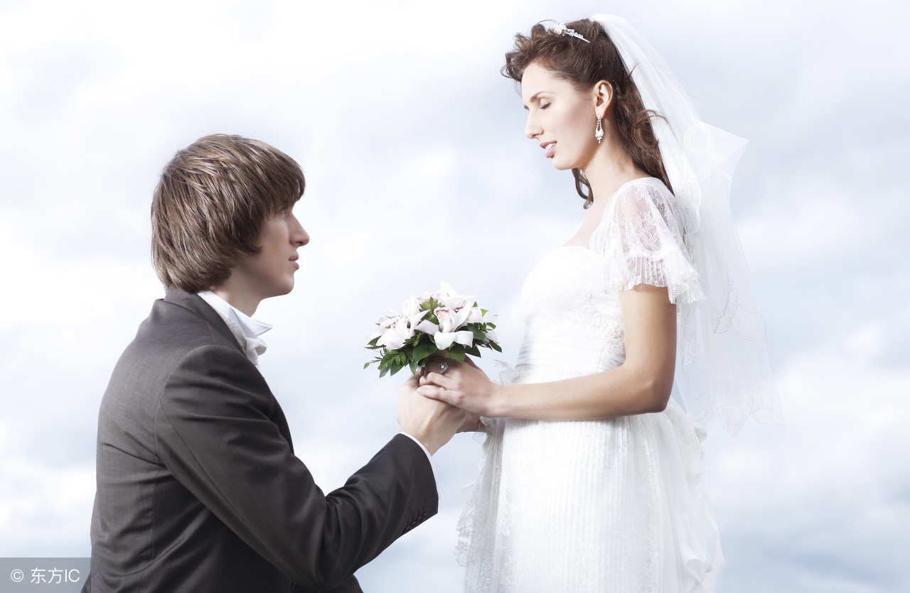 天秤座真正喜欢一个人会被束缚吗,天秤座很喜欢一个人也不表现出来