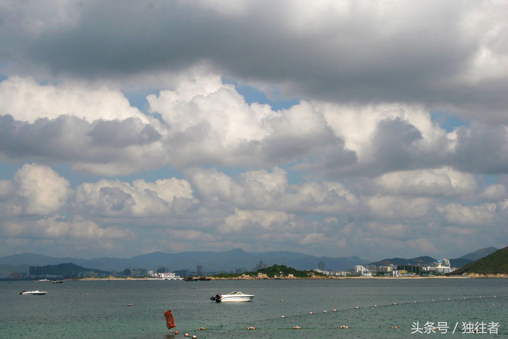 三亚情人湾一个浪漫又静谧的海湾