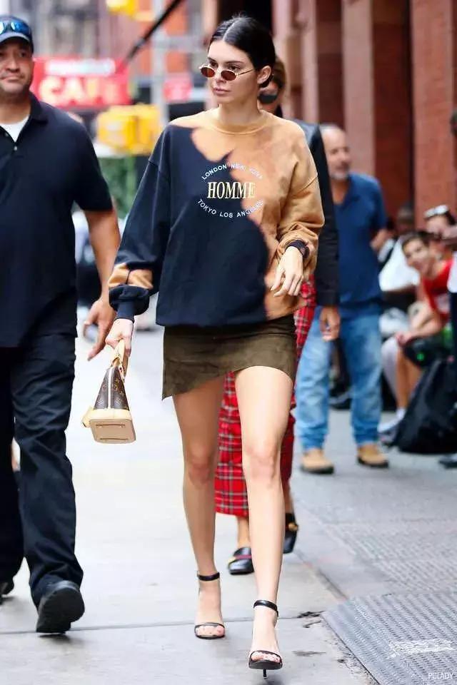 时髦好穿的卫衣合集30款随便挑,多试试这几款时髦卫衣