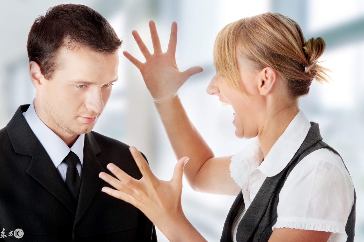 公司刚给自己升职就离职,公司让我当了替罪羊