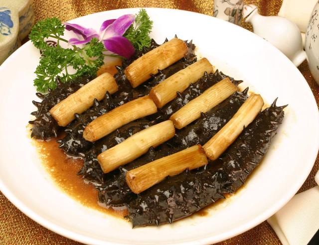 鲁菜葱烧海参家常做法,鲁菜葱烧海参正宗做法窍门