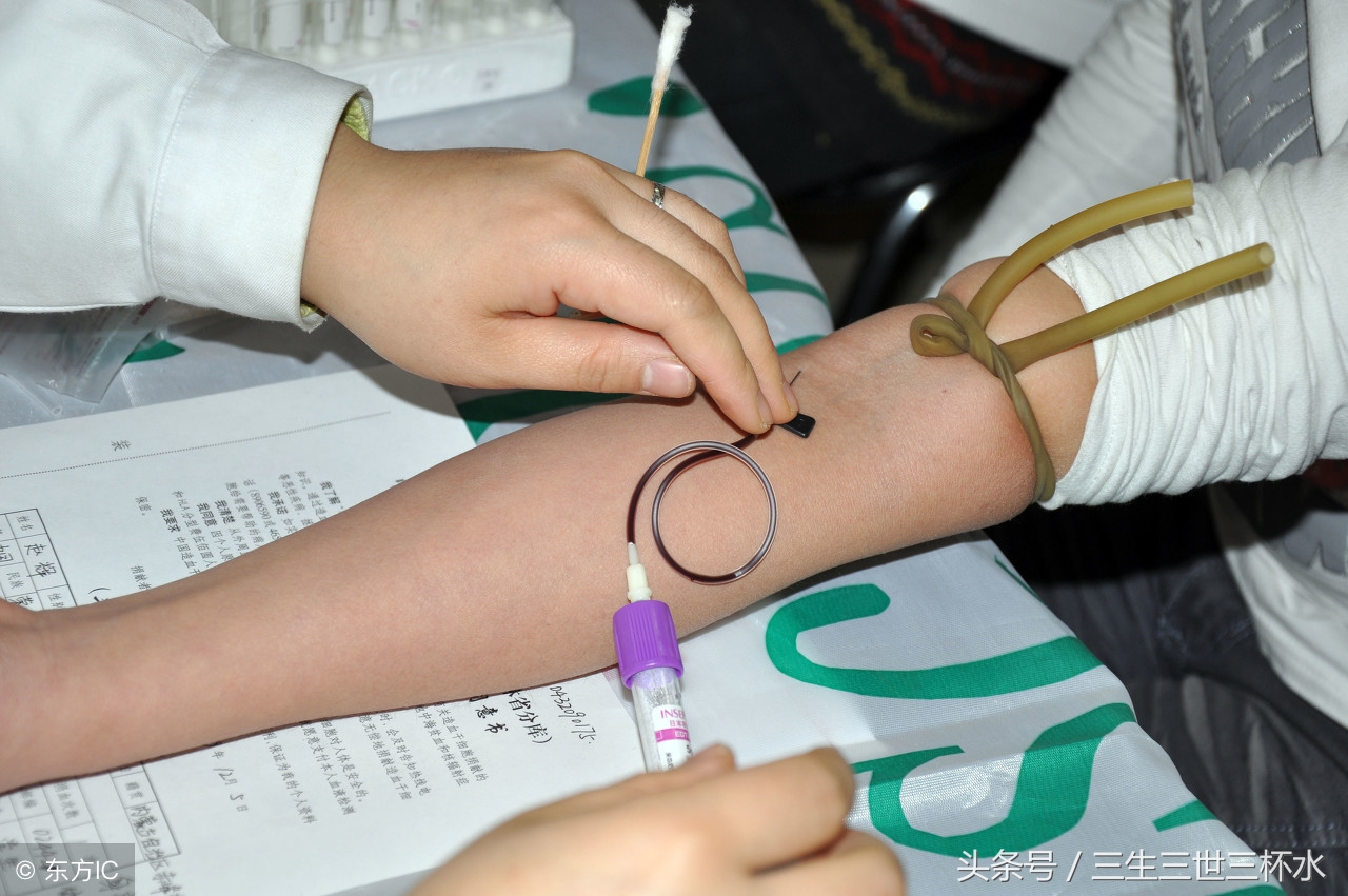 第一次产检准妈妈应该准备什么,第一次产检准妈妈要做什么准备呢