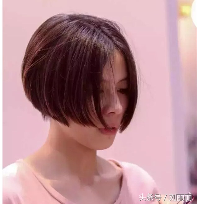 沙宣短发立体内扣发型图片,剪沙宣短发内扣教程