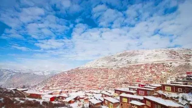 国内风景最好的旅游景点冬天,国内各地最美的十大自驾游线路