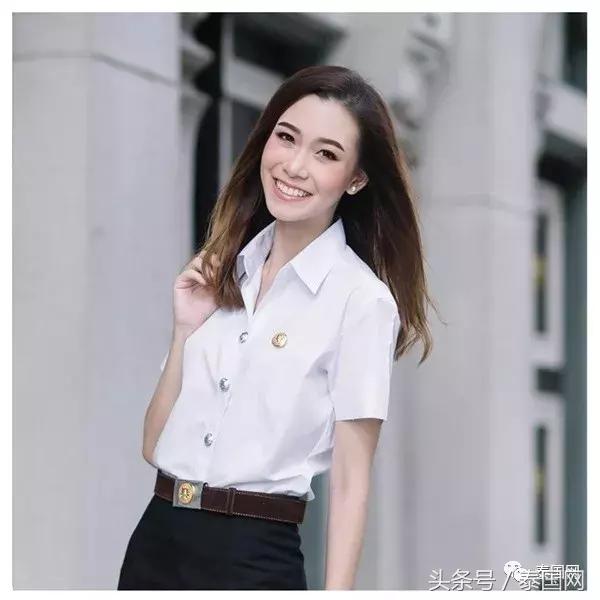 第72届朱拉隆功-法政大学传统足球赛，漂亮小姐姐们都上线啦！