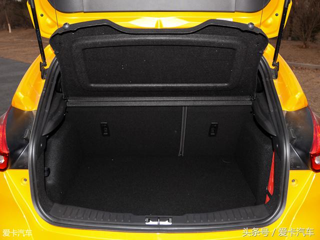 现在最值得入手的两厢车,动力强劲操控好两厢车推荐